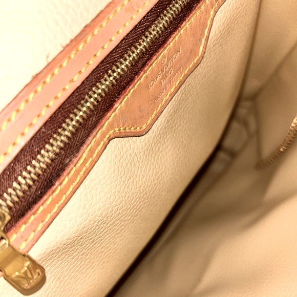 $1300 Value CUSTOMER APPRECIATION HOLIDAY GIVEAWAY: LV Bag to @saraaras1! - Picture 13 of 16